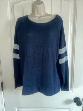 NEW 78&Sunny Women's Navy Crewneck Sweater with Gray Sleeve Stripes Sz M